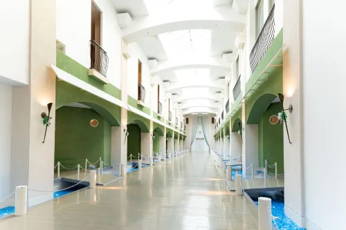 Spa Resort Hawaiians Vir Port