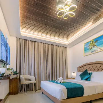 LOBOC RIVERSIDE INN and RESTAURANT