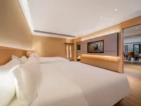 Jiangshang Mingzhu Hotel (Liziba Light Rail Station E'ling Second Factory) Hotels near Chongqing Bayu Mingbian Culture Art Museum