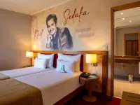 Vila Galé Estoril Hotel dekat Pantai Poca