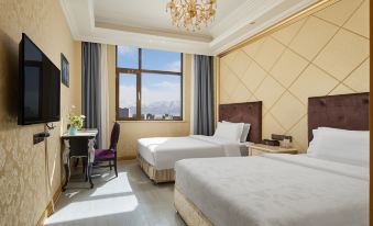 Xinglong Hotel (Golmud Railway Station & Kunlun Park Branch)