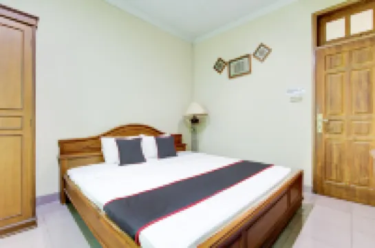 Hotel O Atma Bhakti Near Solo Square Mall