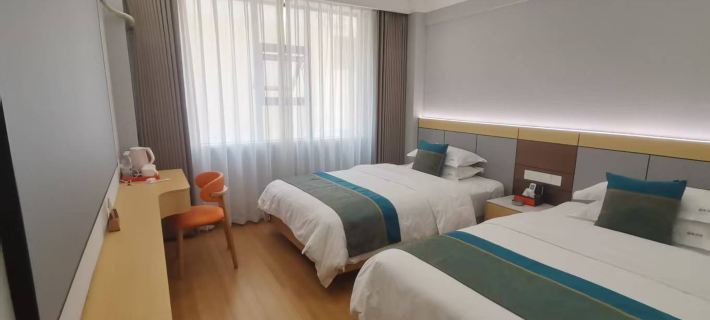 Ruifeng Hotel Hotel a Pingchang