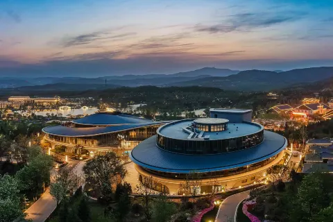 Jincheng Fengyang Yitang Hot Spring Hotel