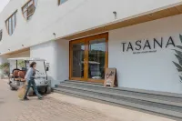 Tasana bar and luxury resort