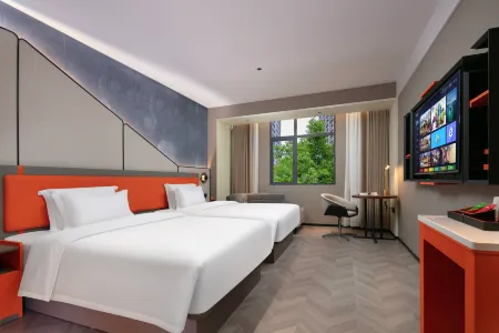 Pipiyang Hotel (Chenzhou Wuling Square Municipal Government Branch) Отели рядом с достопримечательностью «Wuling Pavilion»