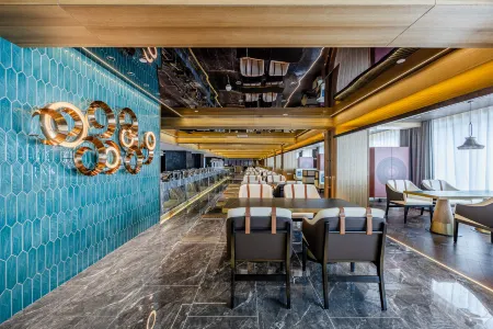 Chengde Longhua Luanshan Licheng Hot Spring Resort Hotel Отели в г. Лунхуа