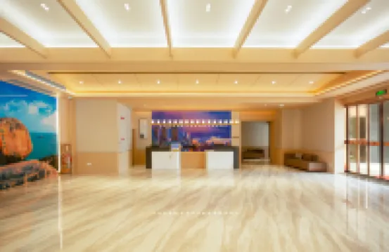Dongshan Overseas Chinese Hotel (Jinluan Bay Beach Branch, Dongshan Island)
