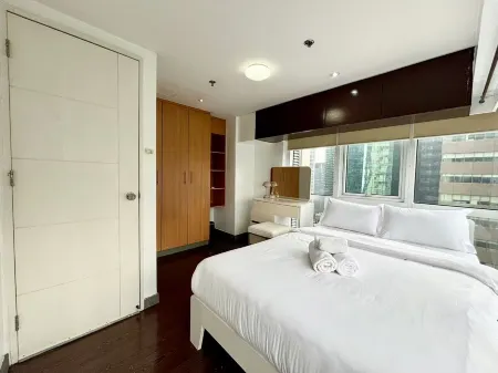 Thompson Suites High Street (Fort Victoria) Отели рядом с достопримечательностью «Central Bark BGC»