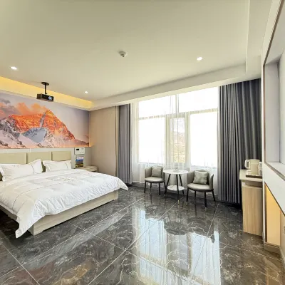 Qiaomu Oxygen-enriched Hotel Hotels near Rongbuk Temple at Mount Everest Base Camp