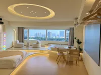 Yunzhi Homestay (Chaoyang Square Sanjie Liangxiang)