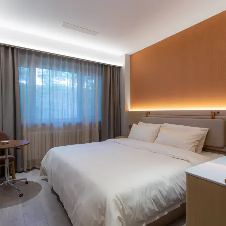 Banji Resort Hotel (Harbin Sun Island Scenic Area)