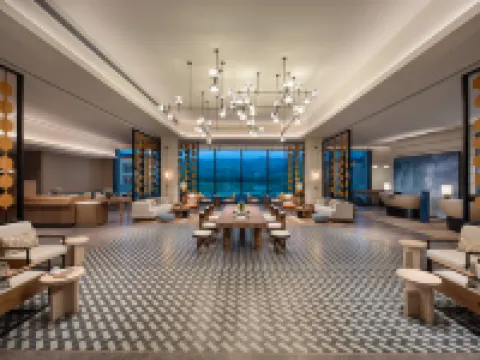 HOLIDAY INN EXPRESS NALATI Hotels in Xinyuan
