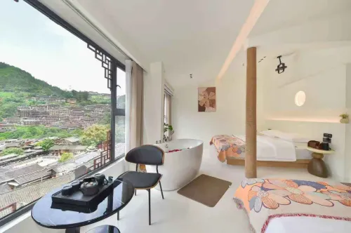 Yuqing Quanjing Boutique Stay (Xijiang Qianhu Miao Village Miaozu Museum) Hotel a Leishan