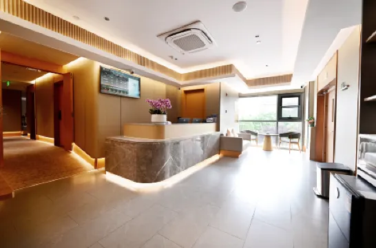 Homeinn Pebble Hotel (Beijing Xizhimen People's Hospital) Отели рядом с достопримечательностью «Qingnongshi Proving Ground Former Site»