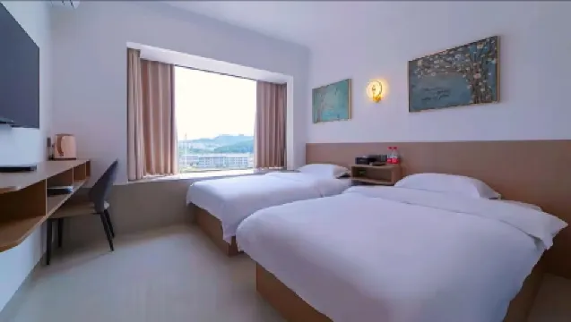 Weixin Chinese Inn (Zhangjiajie Gaotie Xizhan) Отели рядом со станцией Zhangjiajie West Station