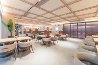 Orange Hotel (Qingyuan Shunying Guangchang)