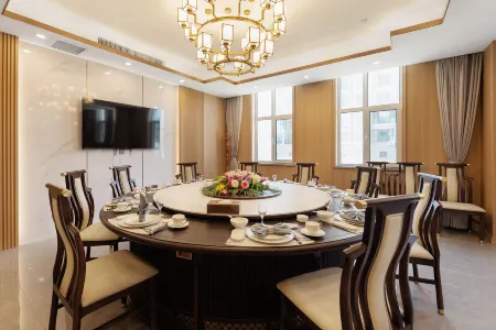 Quanzhongquan International Hotel Отели рядом с достопримечательностью «Xianguding»