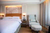 Vienna International Hotel - Pet friendly