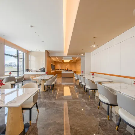 Xiamen SM Plaza Taiwan Street Ato Hotel