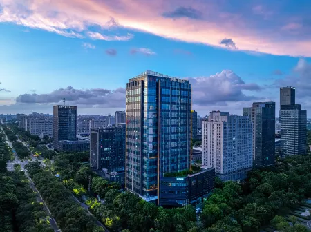 Meixu Huweiguan  Hotel (Shanghai Jiading New Town) Отели рядом с достопримечательностью «Shanghai Guoji Qichecheng-Qiche Zhanlan Center»