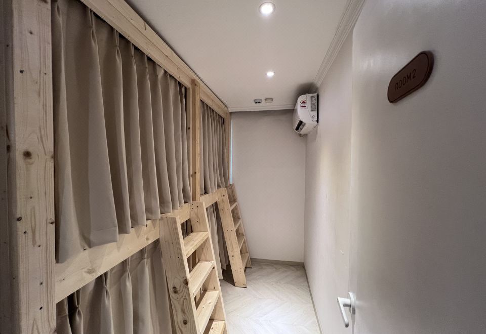 디어민하우스 아늑한 내부 공간