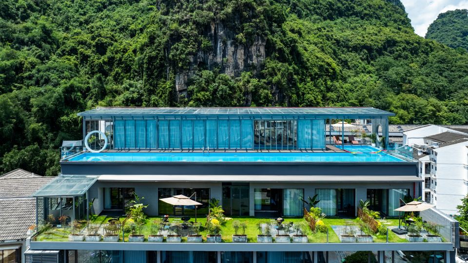 Yangshuo Youyue · Phoenix Qiyun Hotel (Yangshuo West Street)