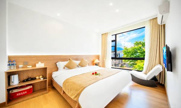 Dali Guiwuju · 1806 Courtyard Homestay (Xizhou Town)