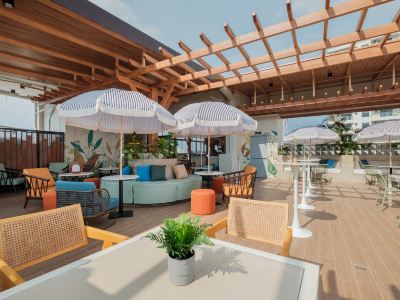 Nichols Airport Hotel