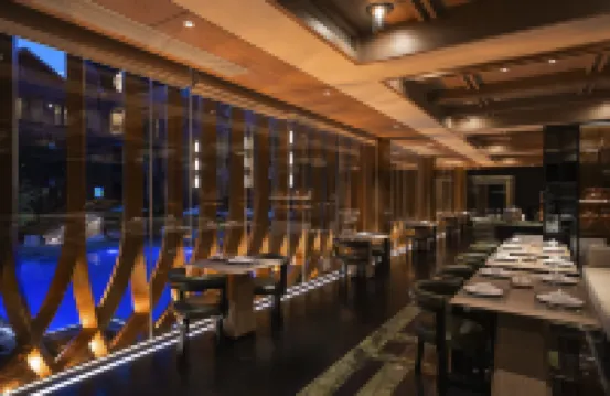 Puxuan Hotel (Xishuangbanna Jinghong Gaozhuang Xishuangjing Starlight Night Market Branch)​