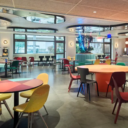 B&B HOTEL Paris 17 Batignolles