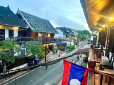 Tingkham Guesthouse Hotels near Luang Prabang Night Market