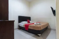 RedDoorz @ Nagoya Indah Batam - 2-Star