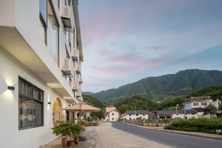 Yueshan Meisu, Yunhe Terraces Отели рядом с достопримечательностью «Fenghuangshan Forest Park»