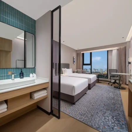 Holiday Inn Express Gongyi City Center by IHG