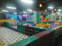 Xiaomi Hostel (Beijing West Railway Station)