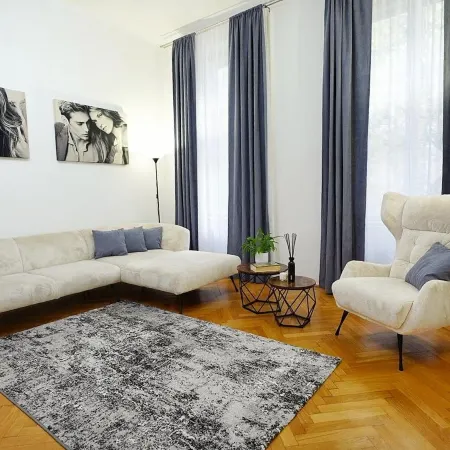 Beautiful 2-Bedroom Apt in the Heart of Vienna
