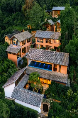 Dali Gengyun Mountain View Hot Spring Hotel Hotel in zona Liyuan Village