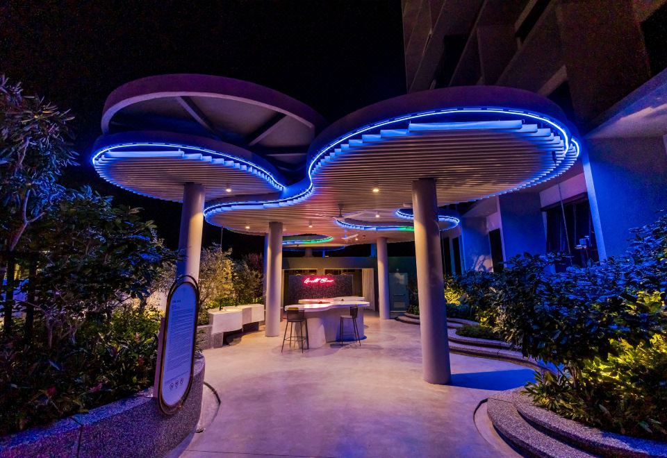 22 Macalisterz George Town BY MC HOME