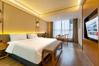 Huayi Kaiyuan Hotel (Wanda Plaza)