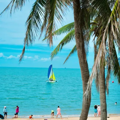 COMEINN Hotel (Haikou Qilou Old Street Haidian Island) Hotels near CPC Haikou Committee Party School
