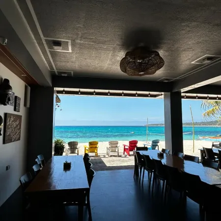 Casa Victoria Beach Resort and Restaurant