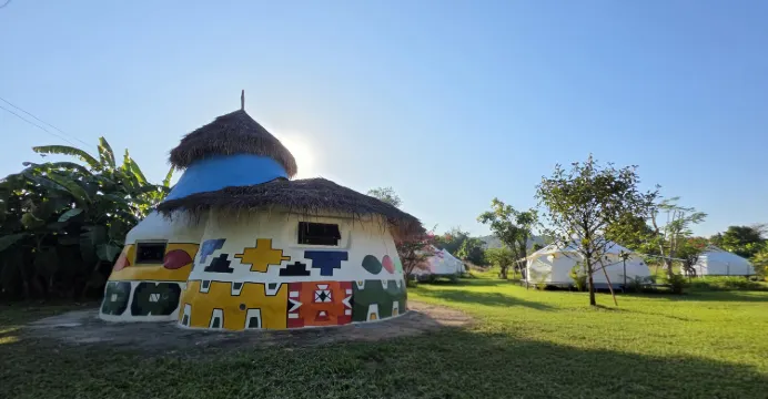 บ้านดินแอฟริกา (เล็ก)