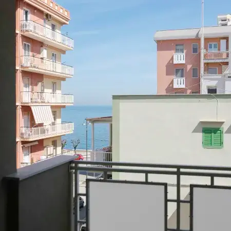 [Sunrise Waterfront] Central Apartment - Seaview Hotele w: Molfetta