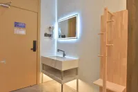 Bofei Yaju Smart Grand Hotel - balcony