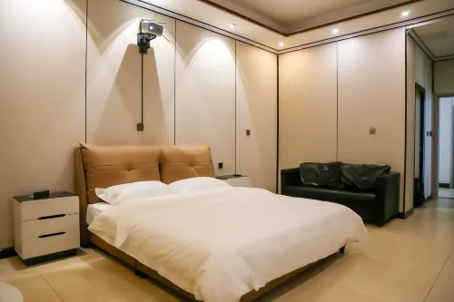 Hongyunhai SPA Massage Hotel - 2-Star