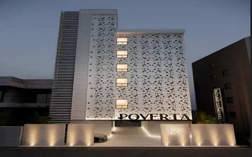 POVERTA HOTEL - 朝食