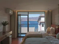 Lugu Lake South Island Villa Resort Hotel فنادق في نينغ لانغ