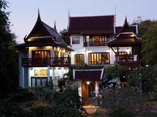 Spacious Thai Villa with Private Pool & Sea View
