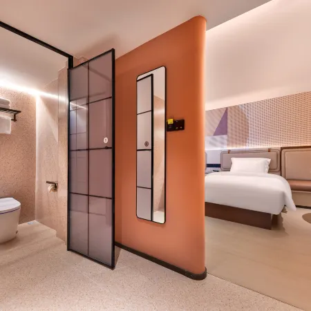 Orange Hotel